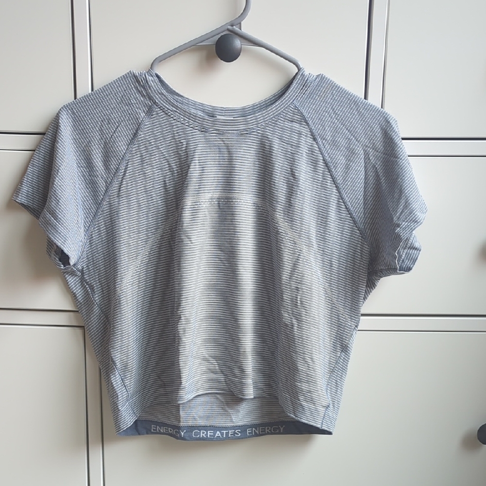 NWOT Lululemon Athletica Swiftly Tech Cropped Shirt